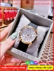 dong-ho-nu-guess-mat-dinh-da-pha-le-trang-day-silicone-den-timesstore-vn