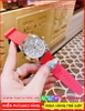 dong-ho-nu-guess-mat-dinh-da-pha-le-trang-day-silicone-do-timesstore-vn