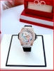 dong-ho-nu-hanboro-mat-tron-dinh-da-hoa-tiet-hoa-cuc-day-silicone-timesstore-vn