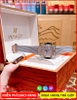 dong-ho-nu-hublot-f1-mat-vuong-da-rose-gold-day-silicone-xam-timesstore-vn