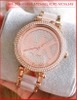 dong-ho-nu-michael-kors-parker-mat-so-logo-dinh-da-day-acetate-hong-timesstore-vn