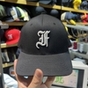 [CUSTOM] Nón fitted - bít đôi lưỡi trai dòng chun co giãn phôi trơn flexfit logo F thêu nổi dạ quang
