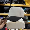 Phôi nón trơn truckercap vải TRẮNG KEM vành đen chất lượng cao fom sâu đầu Brand OneHat