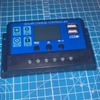dieu-khien-sac-pin-lithium-tu-pin-mat-troi-12v-24v-90a