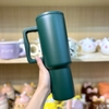 LY GIỮ NHIỆT CÓ QUAI CẦM MÀU PASTEL 1L2 40OZ  TẶNG KÈM ỐNG HÚT B519