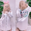 Đầm ngủ pijama kiểu dáng sơ mi hàng thiết kế chất vải lụa cao cấp - Váy ngủ sơ mi đẹp dài tay màu trắng in hình