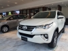 gia-xe-toyota-fortuner-may-xang-2-7at-4x2