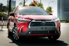 gia-xe-toyota-cross-2023-cxv-do-nt-den