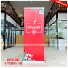 standee cuốn hào hoa nhôm