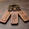 Móc chìa khóa gỗ đẹp khắc tên theo yêu cầu
