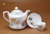 Bộ trà sứ dáng Cúp hoa sen vàng kim
