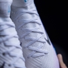 giay-bong-da-tre-em-mercurial-superfly-10-elite-trang-xanh-hologram-co-cao-tf