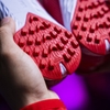 giay-bong-da-adidas-f50-elite-laceless-do-vach-trang-khong-day-tf