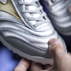 giay-bong-da-mizuno-morelia-sala-elite-tf-q1gb251204-bac-vang