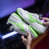 giay-bong-da-mizuno-morelia-sala-pro-tf-q1gb251337-trang-xanh-la