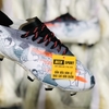 giay-bong-da-adidas-x-ghosted-1-tsubasa-trang-den-vach-cam-fg