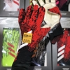 gang-tay-adidas-predator-20-pro-pc-den-do-vach-trang-v2-khong-xuong
