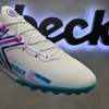giay-bong-da-kelme-5-0-tf-9521zx1324-trang-xanh-bien