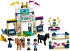 Đồ chơi LEGO Friends 41367 - Trường Đua Ngựa của Stephanie (LEGO 41367 Stephanie's Horse Jumping)