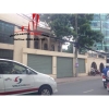 cần cho thuê nguyên căn biệt thự ngay góc đường nguyễn đình chính quận phú nhuận