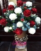 Bình hoa hồng trắng đỏ HCB263
