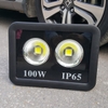 den-pha-led-100w-chieu-xa