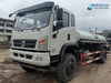 Bồn nước 8 khối của xe phun nước rửa đường Dongfeng nhập khẩu 2025