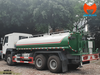 Bồn nước và sàn thao tác phía sau xe HOWO