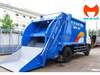 Cửa nạp và máng tiếp nhận phía sau xe ép rác Hino 15 khối