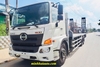 xe-nang-dau-cho-may-cong-trinh-hino-3-chan-fm8jw7a