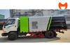 Thân xe quét đường Hyundai và chổi gom bên hông