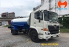 xe-rua-duong-tuoi-cay-hino-9-khoi