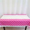 Khăn trải bàn chấm bi