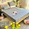set-ga-goi-cotton-han-hoa-nhi-nen-xanh-sgghq-33