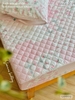 set-ga-goi-chan-bong-quilt-hong-sggcb302