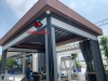 Nhà chòi trần lam nhựa giả gỗ & rèm zipper: đầu tư thông minh cho không gian riêng ngoài trời