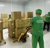 Trà Thái Nguyên Tân Cương Xanh - Tỉ mỉ kiểm tra chất lượng sau từng mẻ sao