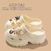 Dép sục nữ G00045 chất liệu nhựa EVA dẻo dai đàn hồi đế cao 5cm với nhiều charm dễ thương nữ tính