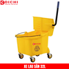 Thùng lau nhà có bánh xe bằng nhựa, mã: B-040D