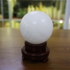 Quả cầu thạch anh trắng đục ĐK 9.3cm - 1.1kg-MTB455