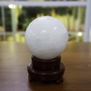 Quả cầu thạch anh trắng đục ĐK 9.2cm - 1.05kg-MTB456