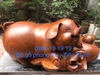 Tượng heo gỗ hương Đaklak