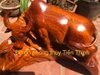 Tượng trâu mẫu tử gỗ hương Krongpa