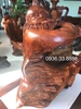 Tượng sư tổ đạt ma gỗ hượng Gia Lai ôm đá, cao cao 48cm rộng 48cm sâu 30cm