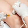 Những hiểm họa sau tiêm thuốc kháng viêm giảm đau nội khớp thiếu an toàn
