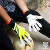 gang-tay-thu-mon-adidas-predator-mutator-hybrid-2024-neo