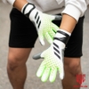 gang-tay-thu-mon-adidas-predator-competition-pro-green-gray