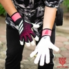 gang-tay-thu-mon-adidas-predator-mutator-hybrid-2024-pink