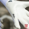 gang-tay-thu-mon-adidas-predator-mutator-hybrid-2024-trang