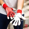 gang-tay-thu-mon-adidas-predator-mutator-hybrid-2025-do